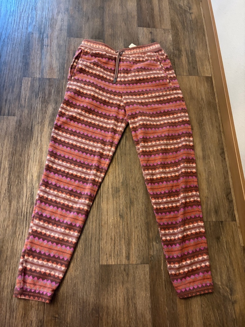 Patagonia Small Women’s Micro D Fleece Joggers Warm Pants Aztec Pattern Western